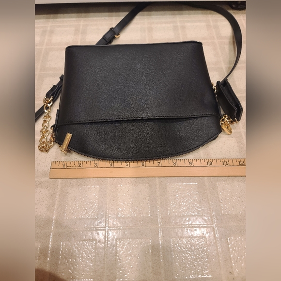 Anne Klein Black Pebbled Crossbody Purse - Picture 3 of 8